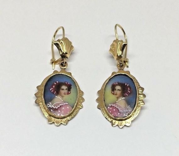 Vintage Hand Painted Miniature Oval Portrait 14k YG Dangle French Wire EarringsMetal: 14k yellow gold (stamped)Weight: 3.2 gramsHallmarked: S14KBLength/Width: 35mm long x 14.50mm wide (at widest point)Shepard style hook closureOne earring is a left portrait, the other one is a right portrait of Auguste Strobl (1807-1871)Hand painted portrait with glass over the topThis is an estate piece in excellent condition, it is in it's original worn state and can be re-polished upon request.  Please see pi Oval Portrait, French Wire Earrings, One Earring, Earrings Metal, Initial Ring, French Wire, Wire Earrings, Earrings Photo, Beautiful Gift Boxes