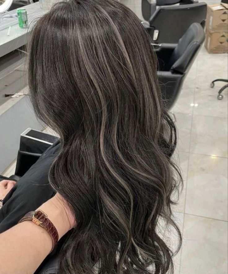 Skunk Hair, Black Hair Balayage, Korean Hair Color, Brown Hair Inspo, Hair Inspiration Long, Brunette Hair With Highlights, Hair Streaks, Brown Hair Balayage, Pretty Hair Color