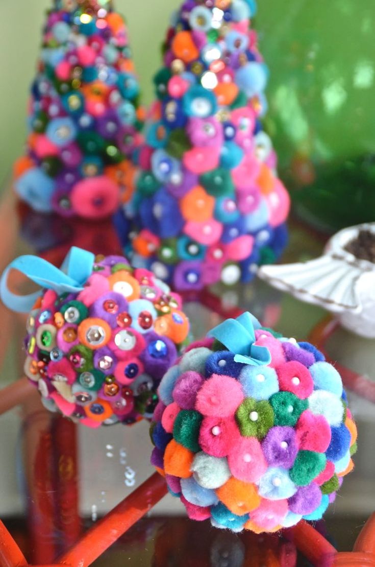 colorful decorations are sitting on top of a table