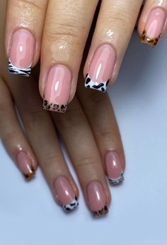 Animal French Tip Nails, Animal Print Nail Art Leopards, Animal Print French Tip Nails, Print French Nails, Nail Art Animal Print, Animal Print Nail Designs, Nails Leopard, Mexican Nails, Zebra Nails