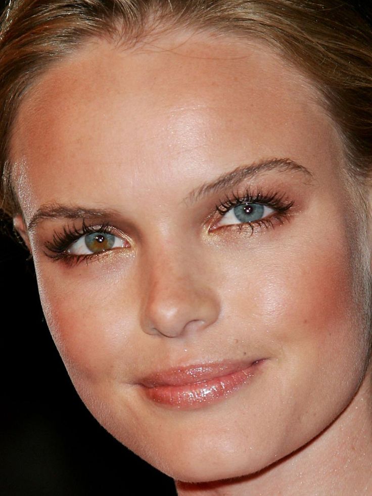 Kate Bosworth..those eyes.. Kate Bosworth Makeup, Celebrities With Hooded Eyes, Makeup Hooded Eyes, Eyeshadow Application, Burberry Beauty, 20 Makeup, Learn Makeup, Celebrity Makeup Looks, Beauty Makeup Photography