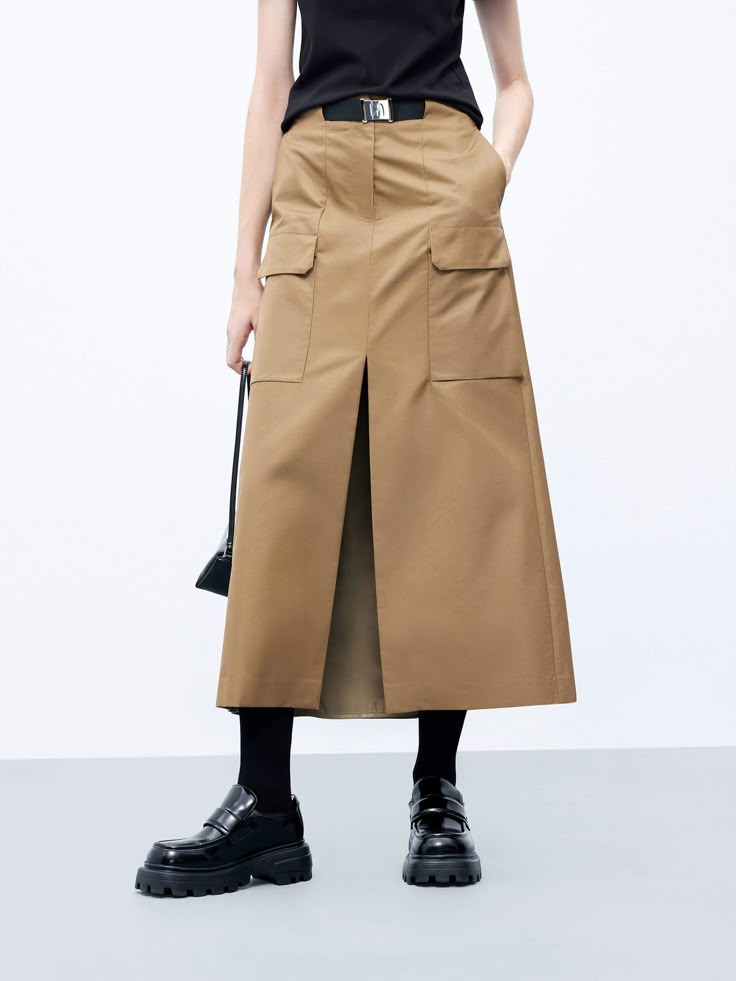 MO&Co. Women's Front Slit Belted Cargo Midi Skirt Urbancore in Camel/Khaki A-line Skirt, Making Skirt, Skirt With Buckle, Cargo Midi Skirt, A Line Denim Skirt, Midi Skirt Outfit, Skirt Pockets, Aline Skirt, Denim Maxi Skirt