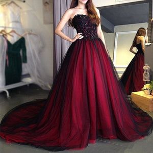 Wedding Dress Black And Red, Vestidos Color Vino, Dress Black And Red, Black Wedding Dress Gothic, Wedding Dress Black, Gothic Bride, Cheap Prom Dresses Long, Gothic Wedding Dress, Strapless Prom Dresses