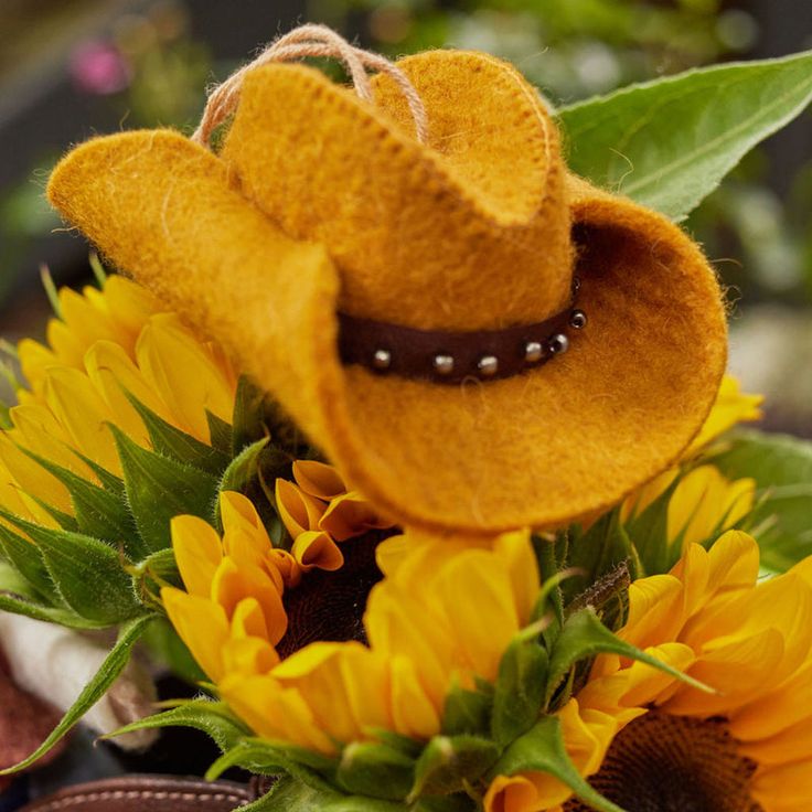 Hand Felted Yellow Brown Cowboy Hat Ornament – Craftspring Cowboy Thanksgiving, Brown Cowboy Hat, Hat Ornament, Classic Cowboy, Felt Cowboy Hats, Cowboy Christmas, Yee Haw, Snowman Crafts, Diy Crafts For Home Decor