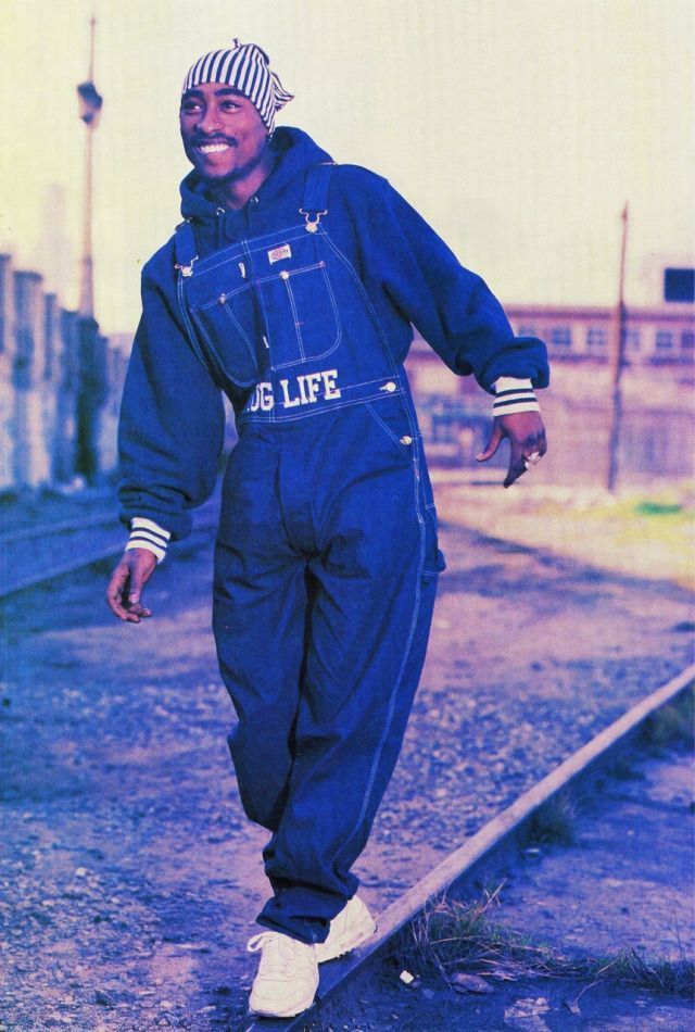 Aesthetic 90s Hip Hop Fashion Outfit Ideas | 90s Hip Hop Trends | 90s Outfits Tupac Outfits, Blow My Brains, 90s Hip Hop Style, Tupac Poster, Hip Hop Style Outfits, 90s Black Men, Tupac Photos, Hip Hop Aesthetic, 2pac Quotes