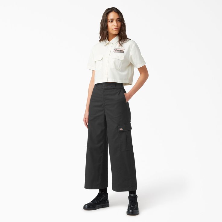 Women's Twill Cropped Cargo Pants - Dickies US, Stonewashed Black 6 Dickies Outfit Women, Utility Outfit, Dickies Outfit, Dickies Cargo Pants, Fit Cargo Pants, Uniform Style, Cropped Cargo Pants, Dickies Women, Dickies Pants