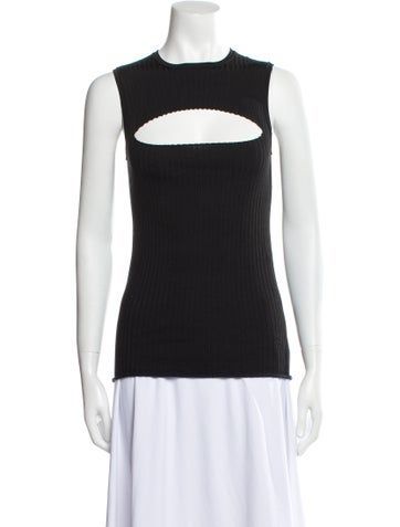 Louis Vuitton Silk Tank TopFrom the 2015 CollectionBlackCutout AccentSquare NecklineFit:Tops by Louis Vuitton typically fit true to size. Luxury Nylon Sleeveless Tops, Louis Vuitton Tops Women, Louis Vuitton Black Top, Luxury V-neck Tank Top, Luxury Sleeveless Silk Tank Top, Silk Tank, Silk Top, Print Patterns, Louis Vuitton