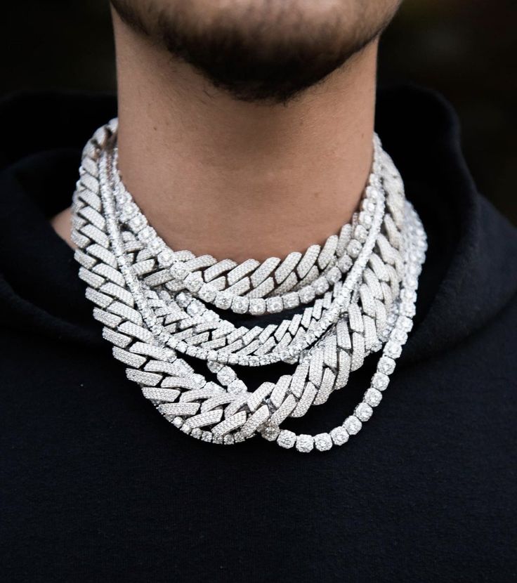 Guys Chains, Luxury Iced Out Gold Chain Necklace, Luxury Iced Out Chain Necklace, Hip Hop Jewelry Men, Mens Iced Out Rings, Luxury Iced-out Gold Chain Necklace, Cuban Link Chain Men, Big Gold Chains, Hip Hop Jewelry Chains