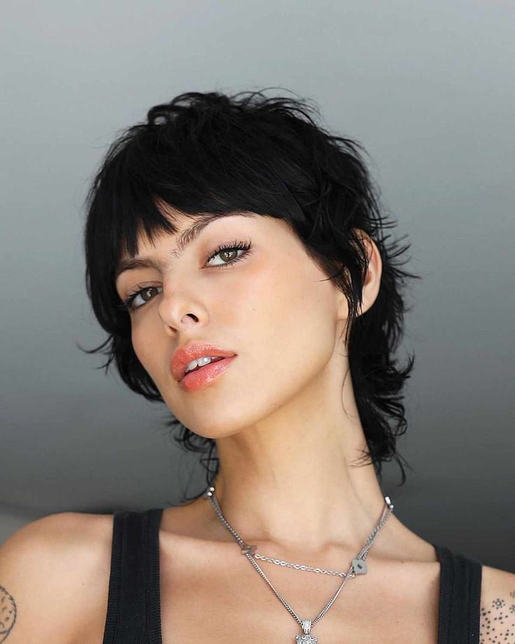 19 Trendiest Pixie Mullet Ideas Taking Over 2023 Mullet Pixie, Short Mullet, Instagram Hairstyles, Mullet Haircut, Shaggy Hair, Short Bob Haircuts, Shag Haircut, Mullet Hairstyle, Hair A