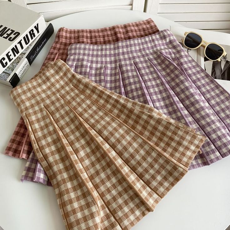 High Waist Plaid Pleated Mini A-Line Knit Skirt Total Length Hips Waist 45 140 64-78 measurement is cm.Product Information Material: 95% Knitted Fabric Color: Plaid - Black Knitted Mini Skirt, Every Color, Plaid Skirt, Kawaii Clothes, New Instagram, Knit Skirt, Trendy Fashion Women, Sweater Blouse, Kawaii Fashion