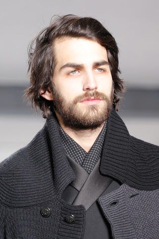 Maison Martin Margiela Fall 2013 Menswear Collection Slideshow on Style.com Mens Messy Hairstyles, Male Haircuts, Short Male, Mens Haircuts Medium, Beard Growth Oil, Men Hairstyle, Mens Hairstyles Medium, Short Hairdos, Male Style