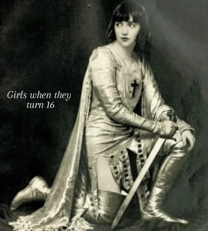 Modern Flapper, Joan D Arc, Bebe Daniels, Saint Joan Of Arc, Jeanne D'arc, St Joan, Female Knight, Joan Of Arc, Vintage Photography