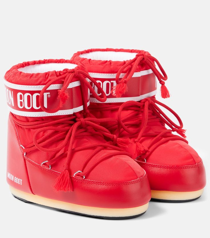 Icon Low snow boots in red - Moon Boot | Mytheresa Red Moon Boots, Moon Boots Red, Fire Boots, Moon Shoes, Moon Boot, Red Moon, Ankle Boots Flat, Moon Boots, Ski Boots