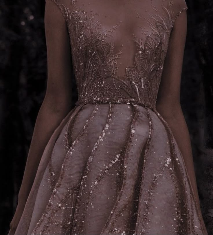 Starfall Ball, Rose Gold Gown, Gown Aesthetic, Feyre Archeron, Roses Book, Once Upon A Broken, Royalty Aesthetic, Fantasy Gowns, Event Outfit