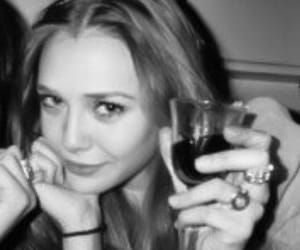 Lizzie Olsen, Elizabeth Olsen, A Woman, Black And White, Twitter, White, Black