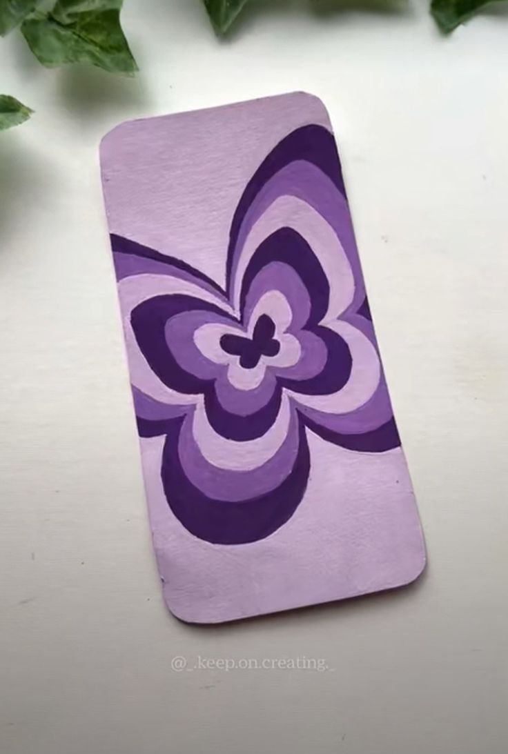 Aesthetic trending phone case ideas 
Look at the link abovee u can get more ideas🎀
#🎀#phonecases#aesthetic Phone Case Painting Purple, Phone Case Painting Ideas Aesthetic, Phone Cover Decoration Ideas, Iphone Cover Diy, Clear Case Ideas, Paper Phone Case, Corner Decorating, Corner Decorating Ideas, Friendship Poster