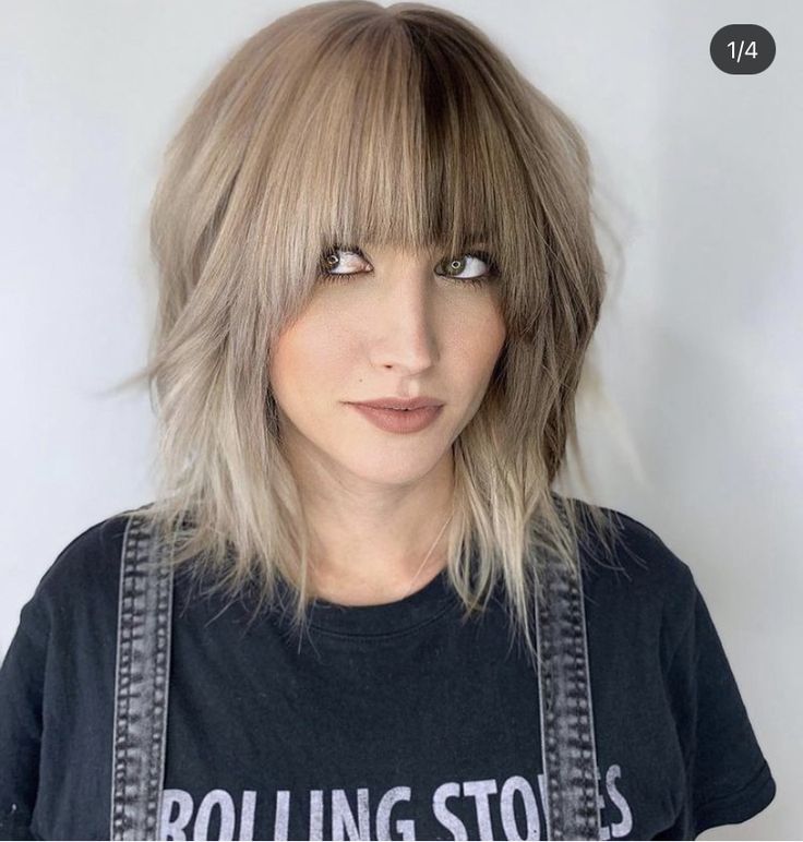 Split Hair Color Ideas Short, Blond Color Block Hair, Split Hair Color With Bangs, Split Dye Hair Natural Colors, Color Blocking Blonde Hair, Two Tone Hair Short, Half Split Hair Color, Half Half Hair Color, Split Color Hair