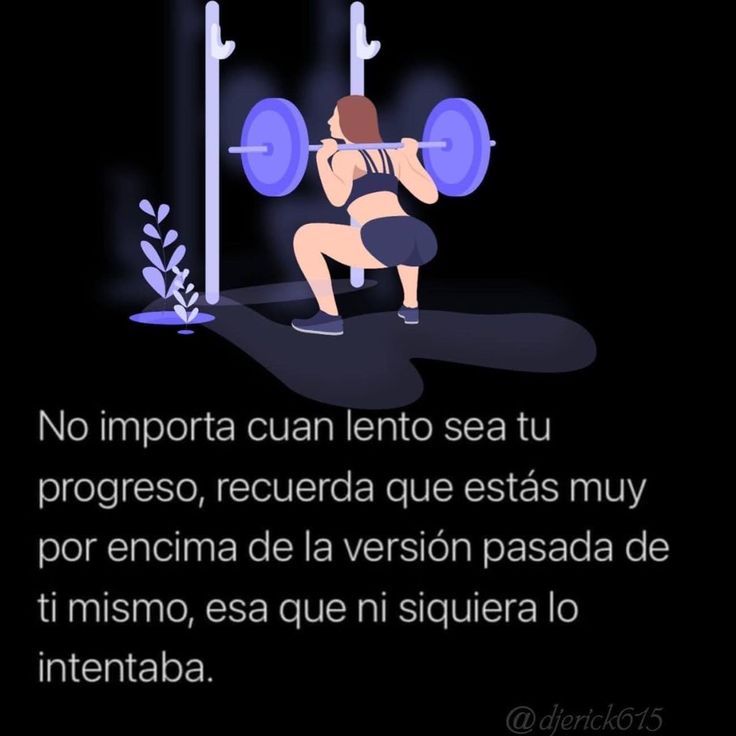 a man squats in front of a barbell with the words, no importa cuan lento sea tu progrese, regced