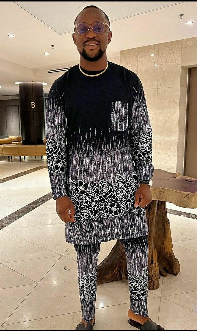 Ankara Dress Styles For Men, Men Ankara Styles Outfit, Men Senator Styles, Ankara Dress Designs, Nigerian Men Fashion, Latest African Men Fashion, African Wear Styles For Men, African Dresses Men, African Shirts For Men