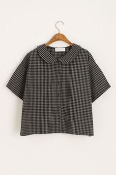 Loose Silhouette Fashion, Simple Clothes To Sew, Round Collar Shirt, Gingham Blouse, Collared Blouse, Design Clothes, Checkered Shirt, Mode Inspo, Gingham Check