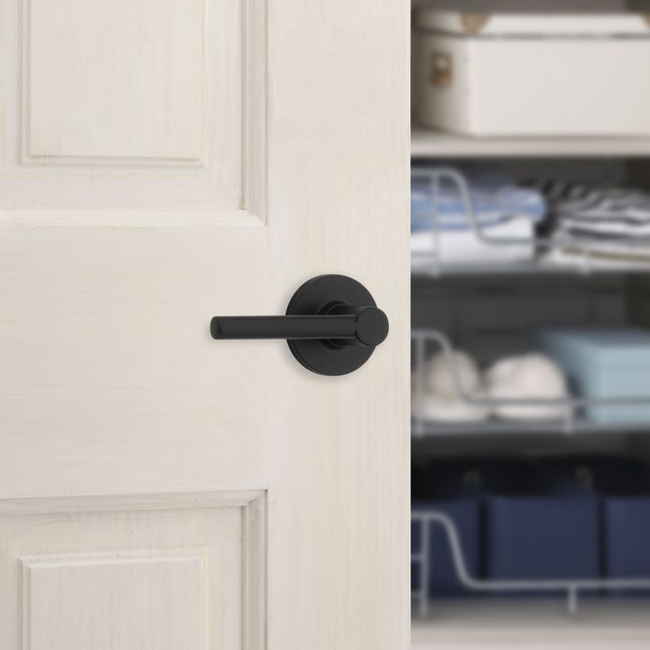 RELIABILT DOOR HANDLES: Built with Quality and Durability in mind. Ashwood Door Handles from RELIABILT has a cohesive look by combing grace and ease of use for the fast modern home. This Dummy Door Handle is used for interior/exterior doors where only push or pull action is needed. RELIABILT Ashwood Matte Black Interior/Exterior Dummy Door Handle | 93550-012 Black Interior Door Handles, Modern Bathroom Door, Handles For Doors, Bedroom Door Handles, Matte Black Interior, Black Door Knobs, Bathroom Door Handles, Interior Exterior Doors, Black Door Handles