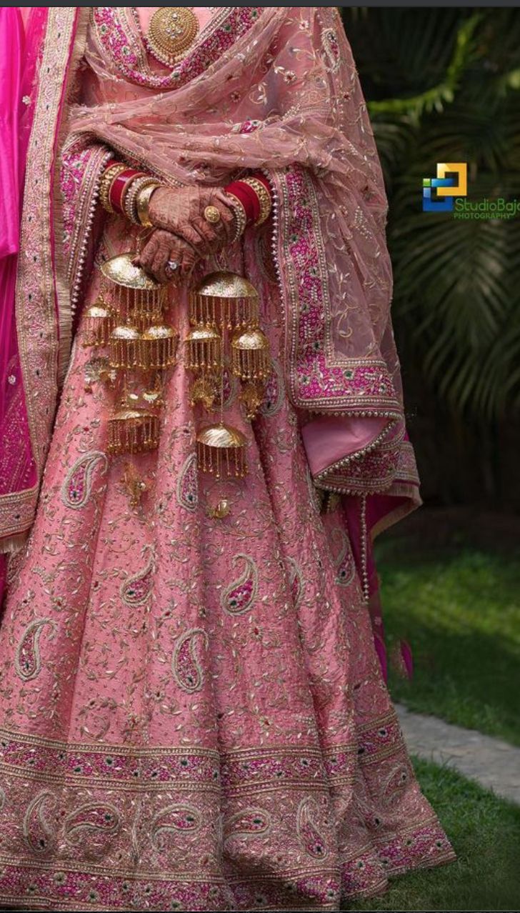 Pink Bridal Lehenga, Wedding Lehenga Designs, Wedding Lehenga, Indian Bridal Outfits, Party Wear Indian Dresses, Pink Bridal, Lehenga Designs, Bridal Lehenga, Bridal Outfits