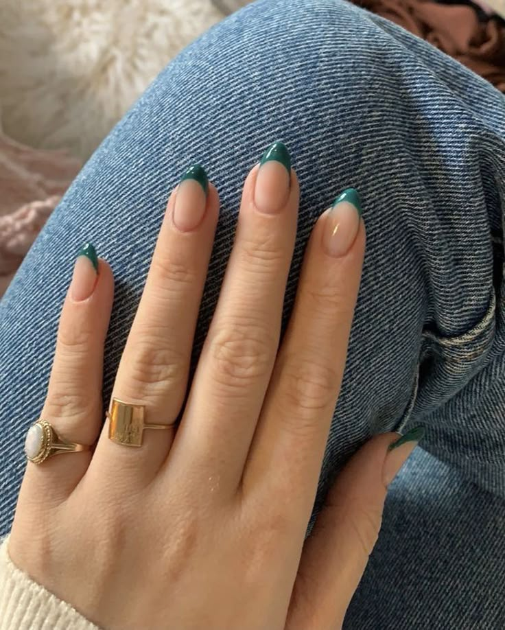 nails, nail inspo Green French Tips Nails, Dark Green French Tips, French Tips Green, Gel Nails Green, Nails Inspo Short, Green French Tips, French Tip Gel, French Tips Nails, French Tip Gel Nails