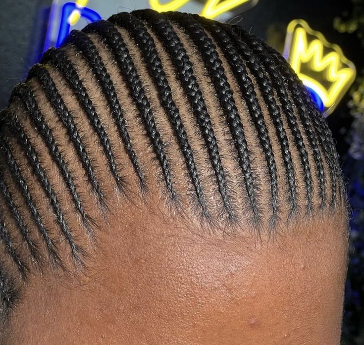 Small Braids For Black Women Natural, Small All Back Cornrows Hairstyles, Very Small Cornrows, Tiny Conrows Lines For Black Women, Small Conrows Lines, Small Straightback Cornrows Braids, Conrows Lines Straight Back, Small Cornrows On Natural Hair, Straight Up Braids African Cornrows