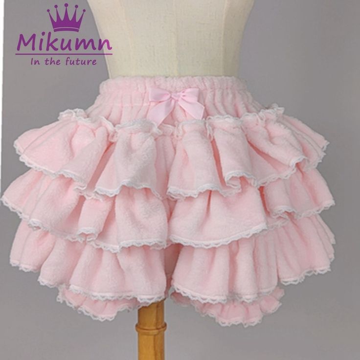 Japanese Kawaii Fashion, Pumpkin Pants, Pink Bloomers, Bloomer Shorts, Fluffy Skirt, Ruffle Bloomers, Style Kawaii, Shorts Skirt, Bloomers Shorts