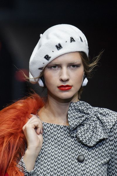 White Beret, Milan Fashion Weeks, Milan Fashion, Milan Fashion Week, Fashion Fashion, Fashion Lover, Emporio Armani, Fashion Collection, Milan