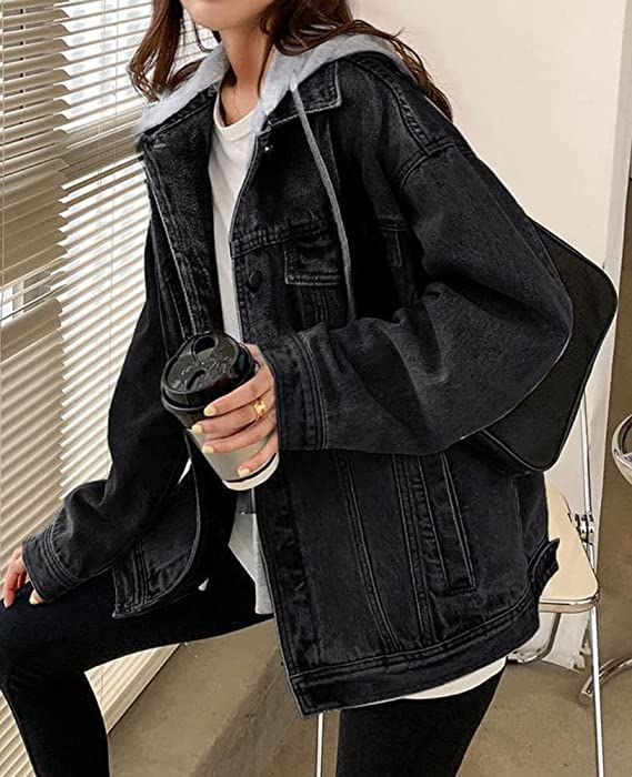 Black Hoodie And Jacket Outfit, Black Denim Outfit Women, Hoodie Looks For Women, Styles With Jeans Jacket, Hoodie Under Jean Jacket Outfit, Hoodie Under Denim Jacket, Jean Jacket Sweater Outfit, Outfit With Black Denim Jacket, Denim Jackets Aesthetic