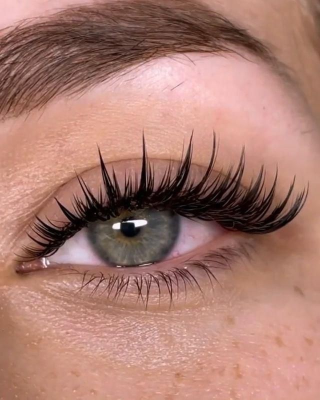 Eyelash Extensions Aftercare, Natural Fake Eyelashes, Permanente Make-up, Lashes Fake Eyelashes, Lash Extensions Styles, Eyelash Extensions Styles, Perfect Eyelashes, Pretty Lashes, Natural Eyelash Extensions