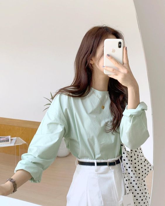 Mint Green Shirt Outfit, Green Mint Aesthetic, Green Shirt Outfit, Mint Aesthetic, Aesthetic Mirror, Korean Casual Outfits, Kawaii Fashion Outfits, Green Mint, Korean Girl Fashion