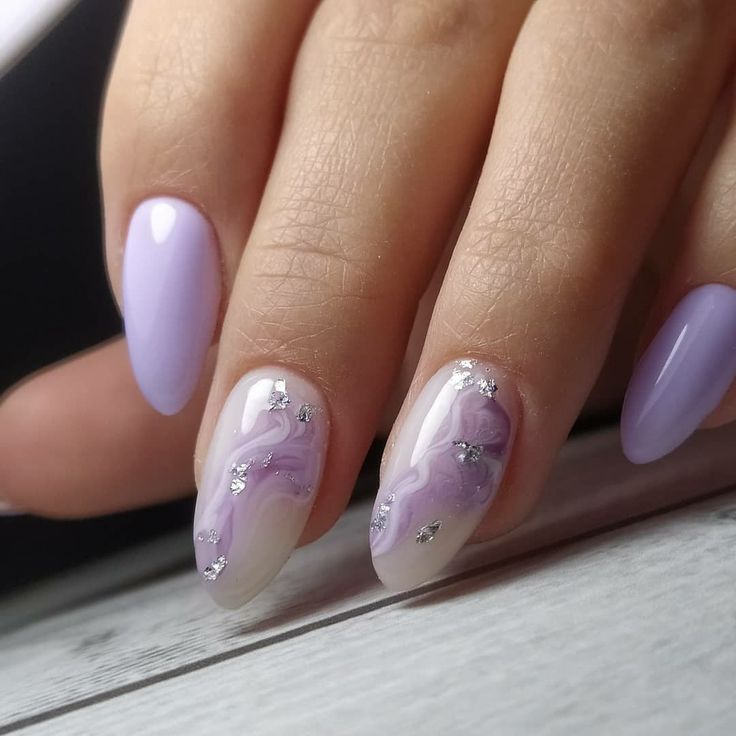 Nail Lavender Design, Lavender Nail Inspiration, Oval Nails Designs Summer 2024, Elegant Lavender Nails, Lavender Oval Nails, Lavender Haze Nails Taylor Swift, Purple Nails For Wedding, Summer Nails Purple Lavender, Tangled Theme Nails