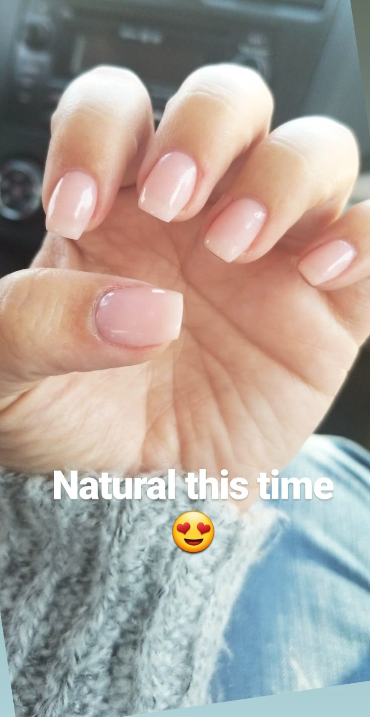 Acrylic Nails To Look Natural, Dip Nail Natural Look, Nail Dip Natural Nails, Natural No Chip Nails, Short Coffin Powder Nails, Natural Round Dip Nails, Shalac Nails Natural, Clear Sns Nail Designs, Sns Barely There Pink