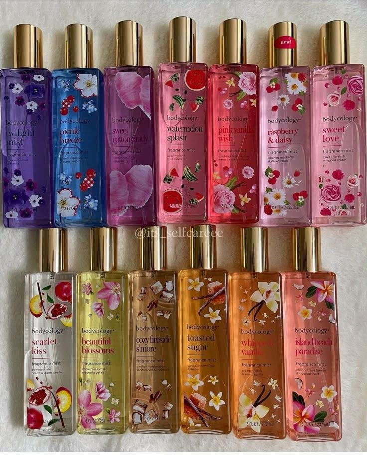 Profumo Victoria Secret, Koleksi Parfum, Alat Makeup, Perfume Body Spray, Bath And Body Works Perfume, Shower Skin Care, Body Smells, Pretty Skin Care, Perfume Scents