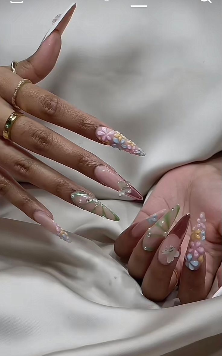 Almond Fairy Nails, Siren Core Nails, Long Almond Nail Ideas, Long Almond Nails Designs, Long Nails Spring, Long Almond Acrylic Nails, Aphrodite Nails, Goddess Nails, Long Almond Nails