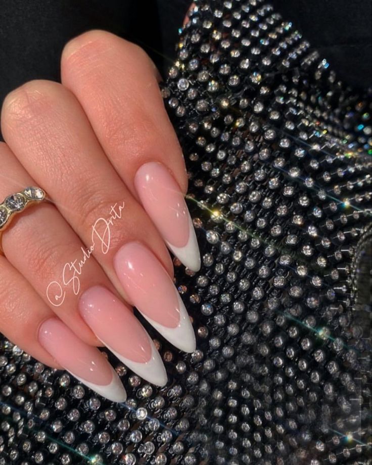 French Almond Long Nails, French Pointy Nail Designs, French Tip Acrylic Nails Pointy, French Manicure Pointy Nails, Pointy White Tip Nails, French Sharp Nails, Sharp Oval Nails, French Tip Acrylic Nails Almond Shape Long, Stilleto French Nail