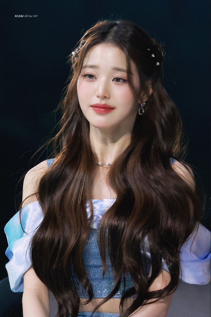 Korean Prom, Bridesmaid Hair Inspo, Korean Princess, Angel Core, Hair Style Korea, Kpop Hair, Ive Wonyoung, Female Idols, Long Brown Hair