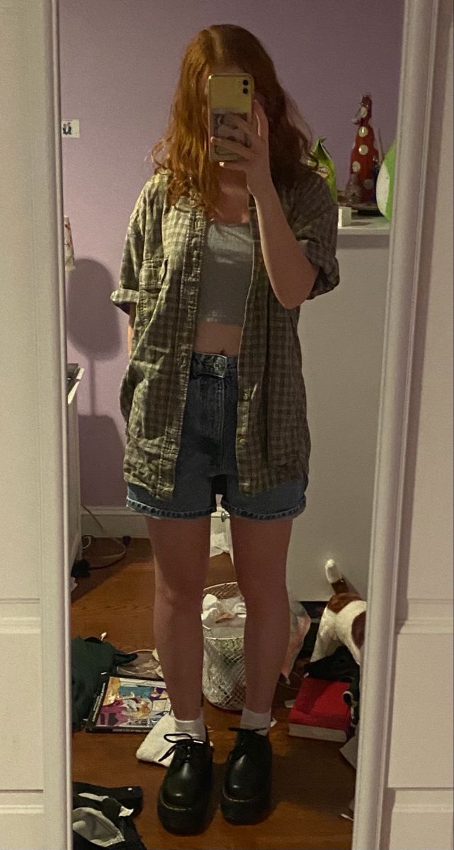 Indie Grunge Aesthetic Outfits Summer, Grunge Outfits For Hot Weather, Summer Grunge Clothes, Indie Outfit Inspo Summer, Summer Soft Grunge Outfits, Soft Grunge Outfits Women, Summer Outfits Grunge Indie, Grunge Summer Outfits Shorts, Summer Clothes Grunge