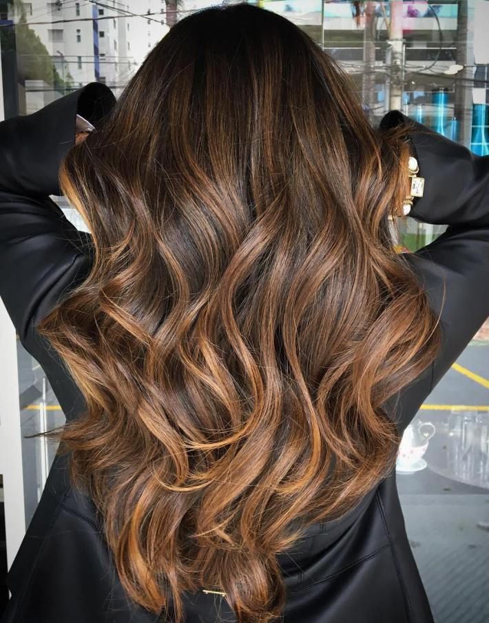 Long Caramel Balayage For Brunettes Brunette Ombre, Brunette Balayage, Caramel Balayage, Balayage Blonde, Hair Dark, Caramel Hair, Brown Hair Balayage, Brown Balayage, Hair Color Techniques