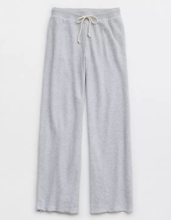 Aerie Hometown Holiday Skater Pant Aerie Clothing, Comfy School Outfits, American Eagle Outfits, Casual Preppy Outfits, Lazy Day Outfits, Simple Trendy Outfits, Cute Everyday Outfits, Really Cute Outfits, Cute Simple Outfits