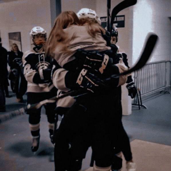 the hockey players are getting ready to play