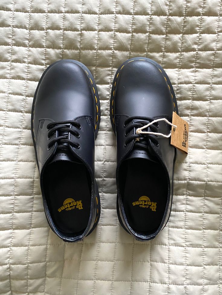 dr marten 1461 bex 1461 Bex Dr Martens Outfit, 1461 Bex Dr Martens, Dr Marten 1461, Martens Outfit, Dr Martens Outfit, Minimal Outfit, Dr. Martens, Get Dressed, Wardrobe