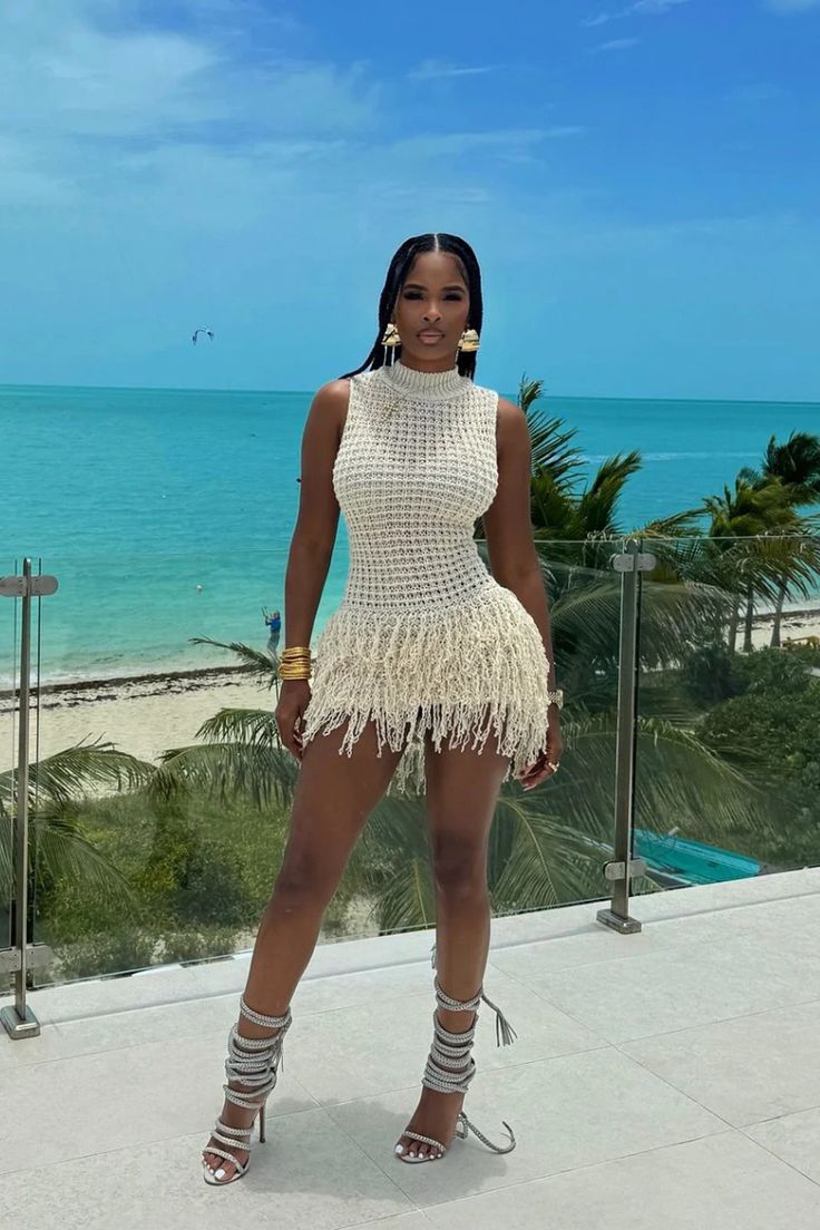 Product Details true to size model is wearing a small halter dress Beach Birthday Dress, Boat Party Outfit, Jamaica Girls, Jamaica Outfits, Curvy Casual Outfits, Vacation Outfits Women, Cute Vacation Outfits, Miami Outfits, Island Outfit