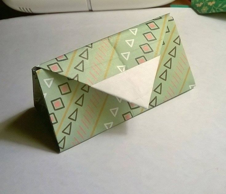 an origami piece sitting on top of a table