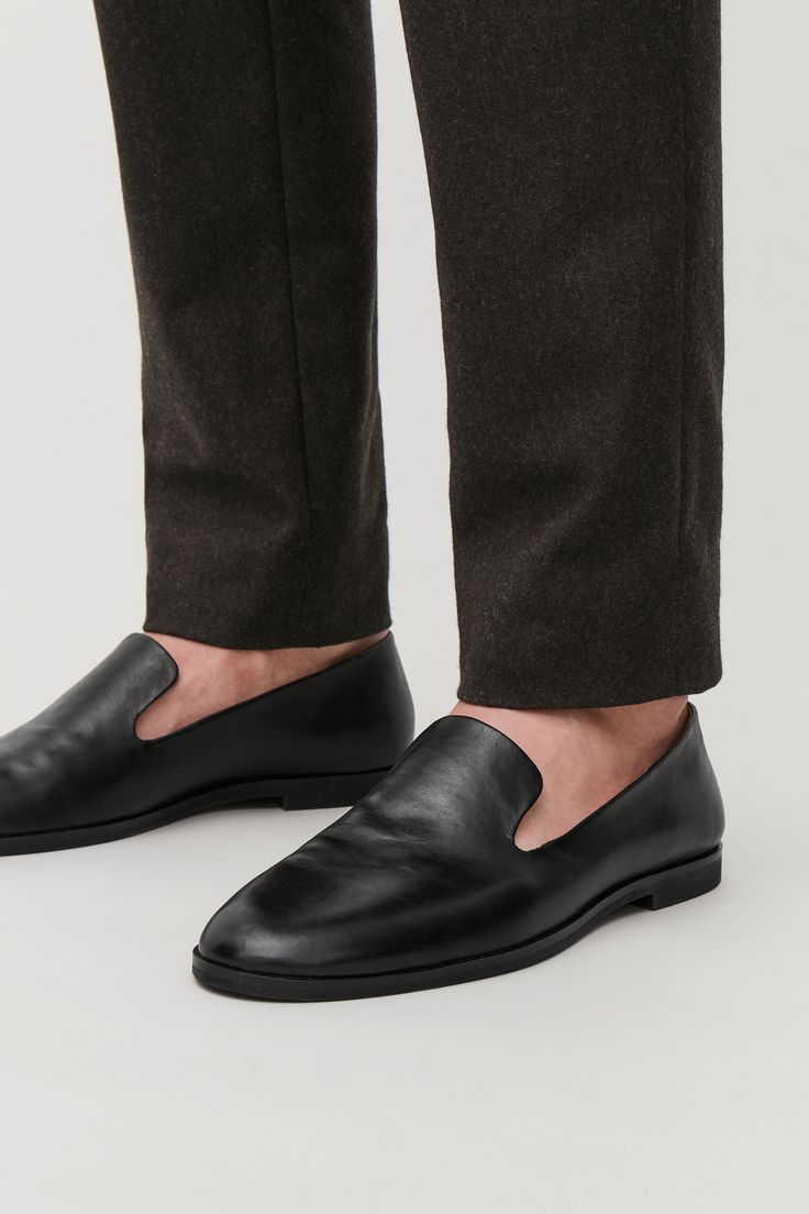 COS | Leather slip-on shoes Sleek Black Loafers With Leather Sole, Sleek Black Leather Oxfords, Sleek Black Slip-on Loafers, Masculine Black Slip-on Dress Shoes, Black Masculine Plain Toe Oxfords, Spring Wishlist, Oxford Platform Shoes, Black Oxford Shoes, Oxford Shoes Outfit