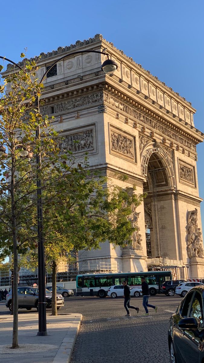 the arc de trioe triumph in paris, france is one of the most famous landmarks