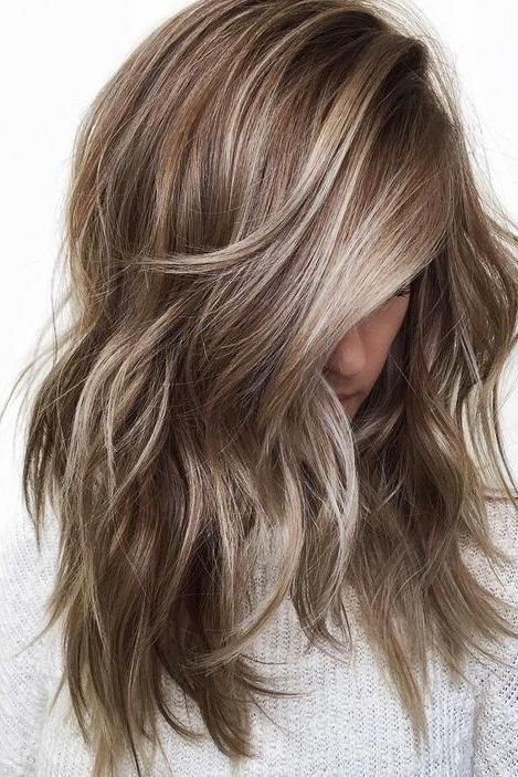 Tmavý Blond, Brunette Ombre, Dark Blonde Hair Color, Dark Blonde Hair, Ombré Hair, Layered Haircut, Haircut And Color, Hair Colours, Hair Color And Cut