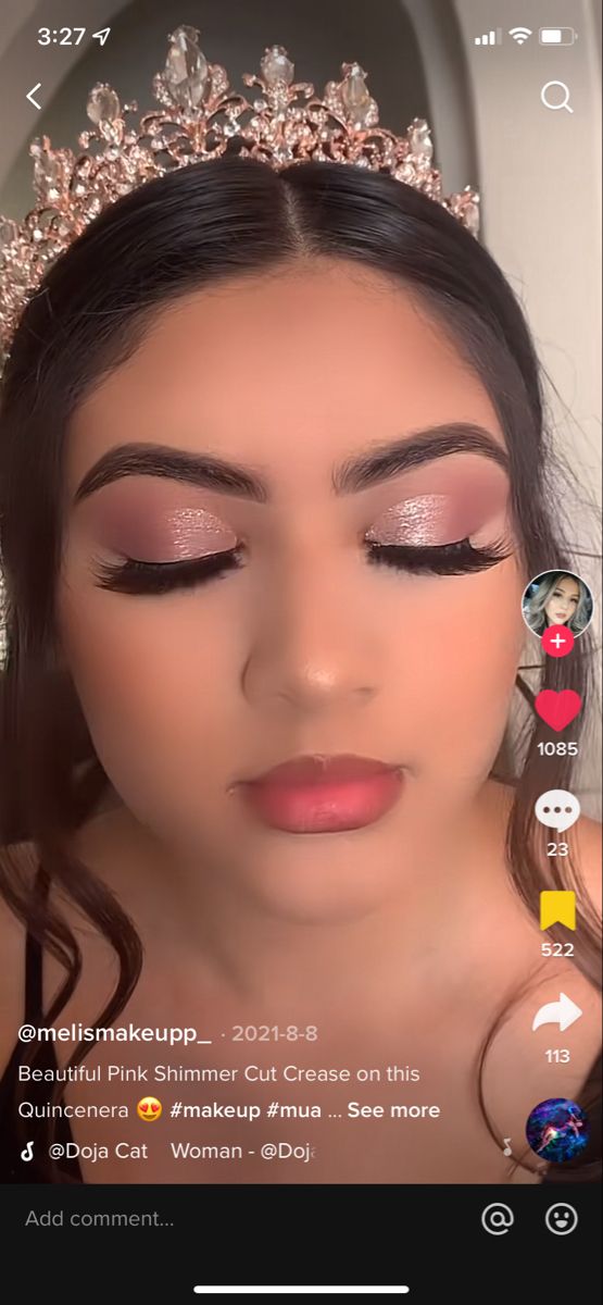 Make Up Looks For Quinceanera Pink, Pink Rose Gold Quince Nails, Blush Pink Quinceanera Makeup, Makeup Quinceanera Pink, Rose Gold Quince Makeup Looks, Quincenera Makeup Pink, Pink Makeup Quinceanera, Quinceanera Makeup Rose Gold, Xv Makeup Ideas Pink